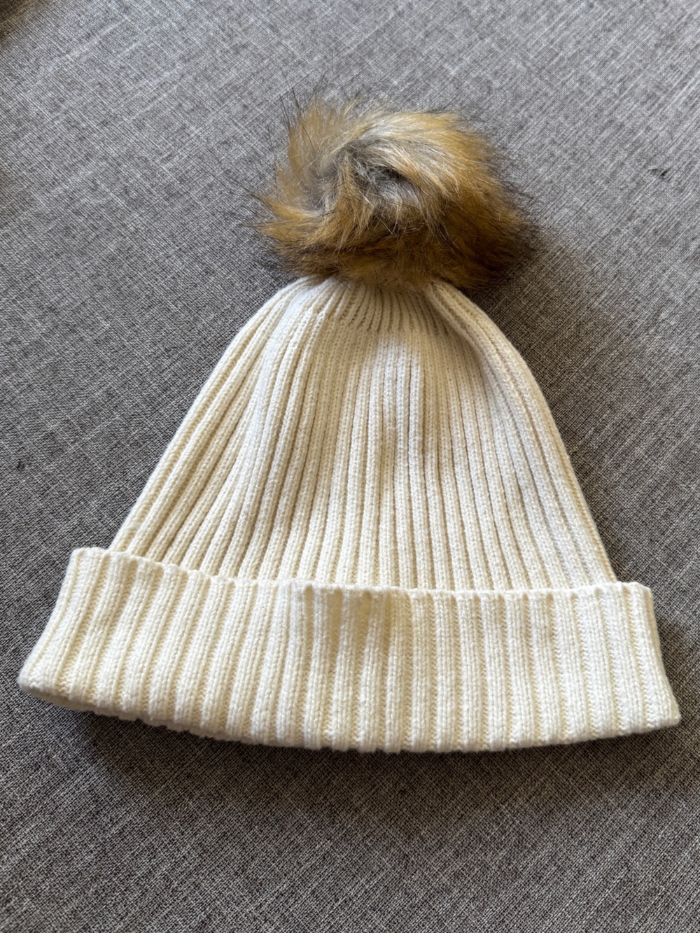 Cream Ribbed Pom Pom Beanie